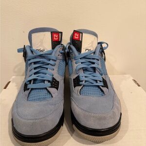 University Blue Jordan 4 Retro